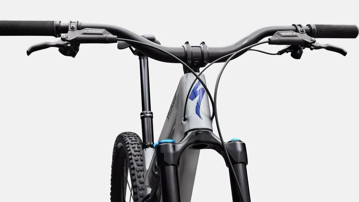 Specialized Stumpjumper 15 EVO Comp  - SRAM S-1000 AXS, FOX Rhythm [FACT 11m carbon chassis and rear-end, Trail Geometry, SWATÃ¢â€žÂ¢ Door integration, head tube angle adjustment, 