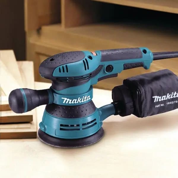 Makita 3 Amp 5 in. Corded Variable Speed Random Orbital Sander with Dust Bag, BO5041 [Amperage (A): 3 A, Color Family: Teal, Cord Length (ft.): 8.2 ft]