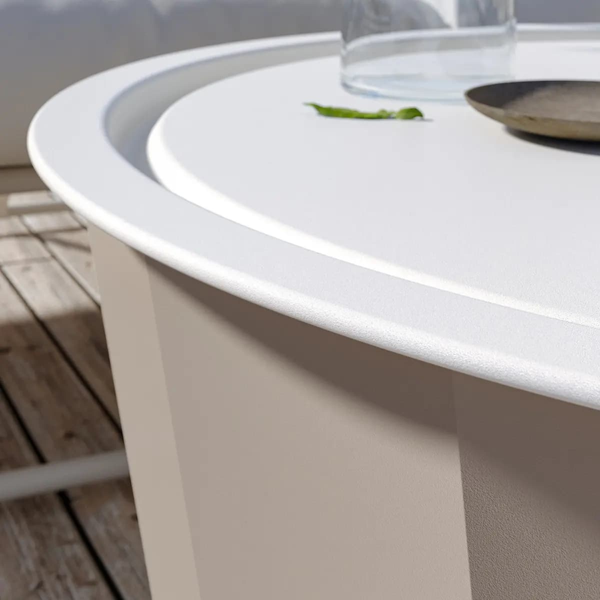 IKEA LÅGASKÄR Coffee table, outdoor, beige [Height 16 1/2 ", Diameter 29 1/8 "]