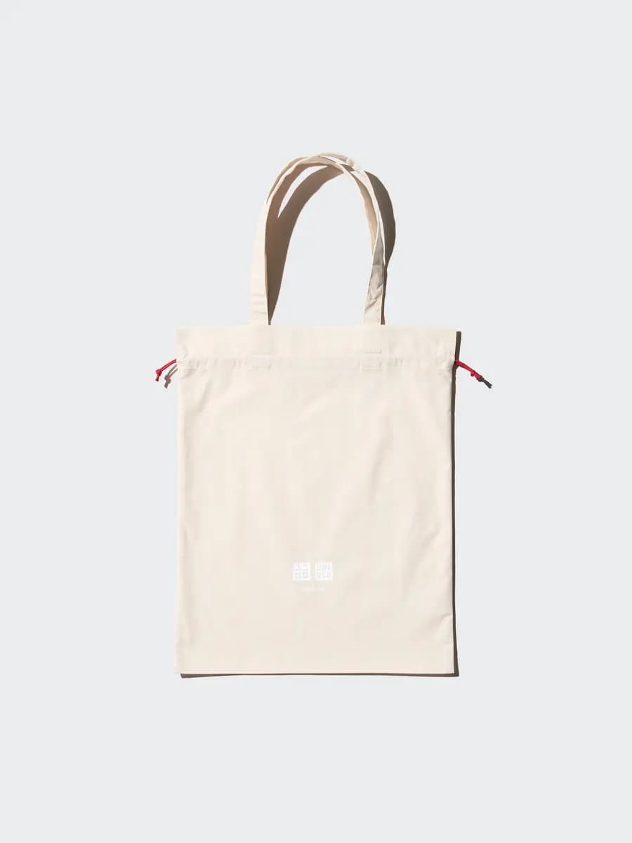 Uniqlo Gift Bag Off White [100% Cotton, Imported, Hand wash cold, Do not dry clean]