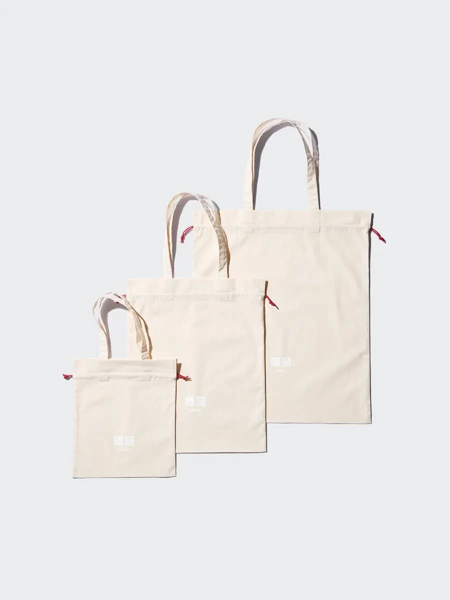 Uniqlo Gift Bag Off White [100% Cotton, Imported, Hand wash cold, Do not dry clean]