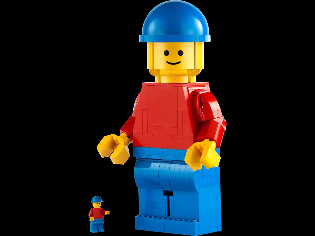 LEGO Up-Scaled LEGOÃƒÆ’Ã†â€™ÃƒÂ¢Ã¢â€šÂ¬Ã…Â¡ÃƒÆ’Ã¢â‚¬Å¡Ãƒâ€šÃ‚Â® Minifigure 40649 [654 pieces, ages 10+, Minifigures]