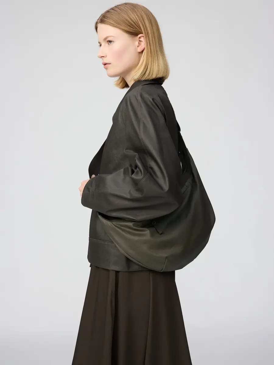 Uniqlo Coated Cotton Shoulder Bag Black [Imported, Do not wash, Do not dry clean, Capacity: approximately 7 L.]