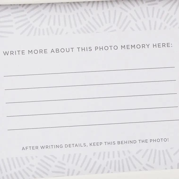 A Best Friend Leaves Paw Prints Picture Frame, 4x6 [Material Ceramic and glass., Count 1, Item number 1CAP1331]