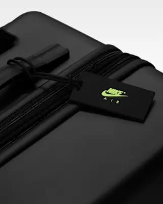 Nike Medium Checked Luggage 26" Hardshell (96L) Black/Black/Black [Body: 100% polycarbonate. Lining: 100% polyester., Spot clean, ONE SIZE]