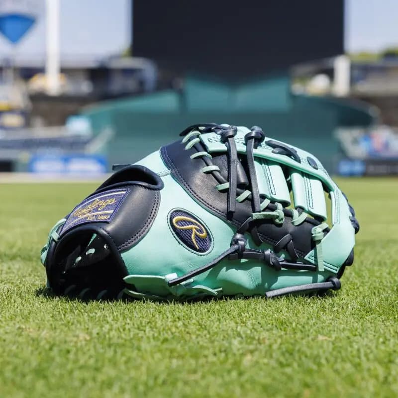 Rawlings Exclusive Heart of the Hide 13-Inch First Base Mitt [Conventional, Navy/Mint, Standard]