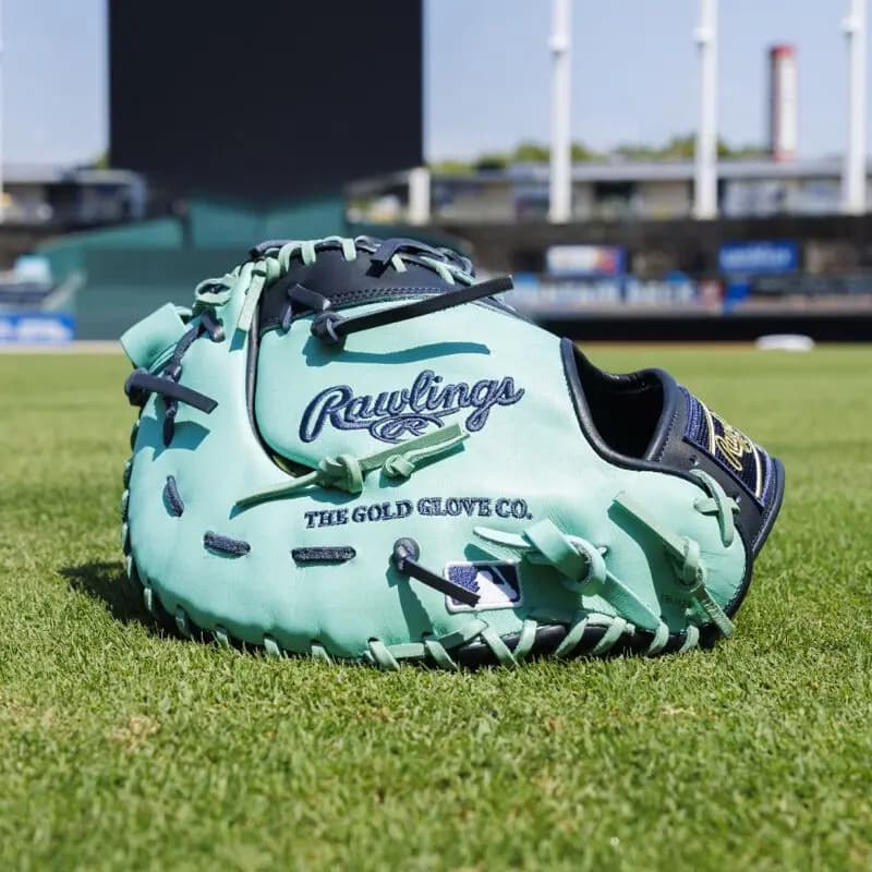 Rawlings Exclusive Heart of the Hide 13-Inch First Base Mitt [Conventional, Navy/Mint, Standard]