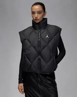 Jordan Brooklyn Women's Therma-FIT Quilted Puffer Vest Black/White [Body/Lining/Fill: 100% polyester, Machine wash, XS (0–2)-XXL (20–22)]