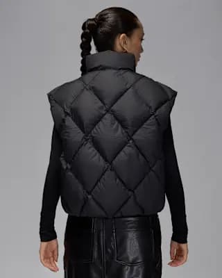 Jordan Brooklyn Women's Therma-FIT Quilted Puffer Vest Black/White [Body/Lining/Fill: 100% polyester, Machine wash, XS (0–2)-XXL (20–22)]