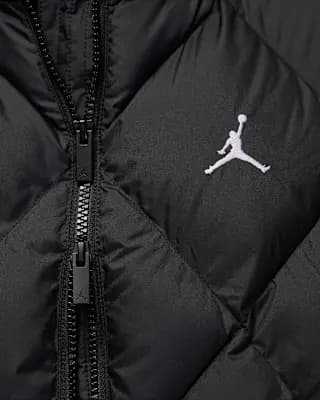 Jordan Brooklyn Women's Therma-FIT Quilted Puffer Vest Black/White [Body/Lining/Fill: 100% polyester, Machine wash, XS (0–2)-XXL (20–22)]
