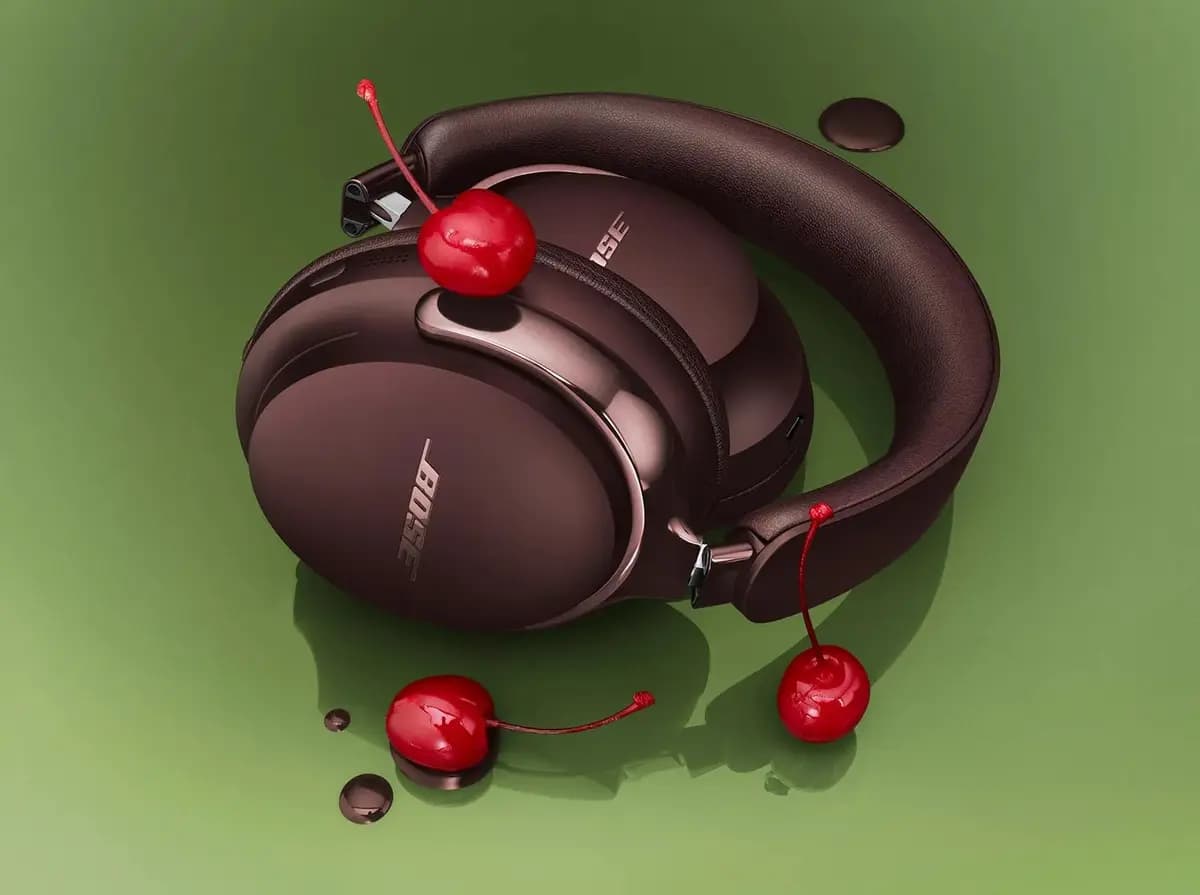 Bose QuietComfort Ultra Headphones (2nd Gen) Cherry Chocolate [Around Ear Circumaural, On Head Adjustable, Removable Cushion]