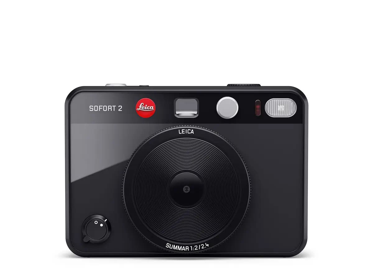 Leica SOFORT 2 Black [Clean Leica Product Design, Seamlessly connected with the Leica FOTOS app, Transfer and print all images from the Leica FOTOS App Gallery even from other Leic