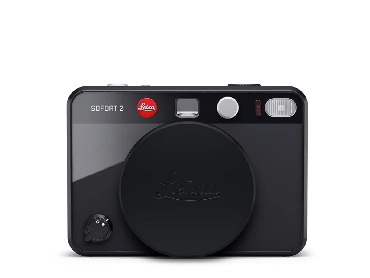 Leica SOFORT 2 Black [Clean Leica Product Design, Seamlessly connected with the Leica FOTOS app, Transfer and print all images from the Leica FOTOS App Gallery even from other Leic
