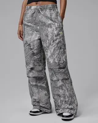 Jordan Brooklyn Women's Realtree Pants White/Bright Citron [Body: 100% polyester. Pockets: 100% polyester., Machine wash, XS (0–2)-XXL (20–22)]