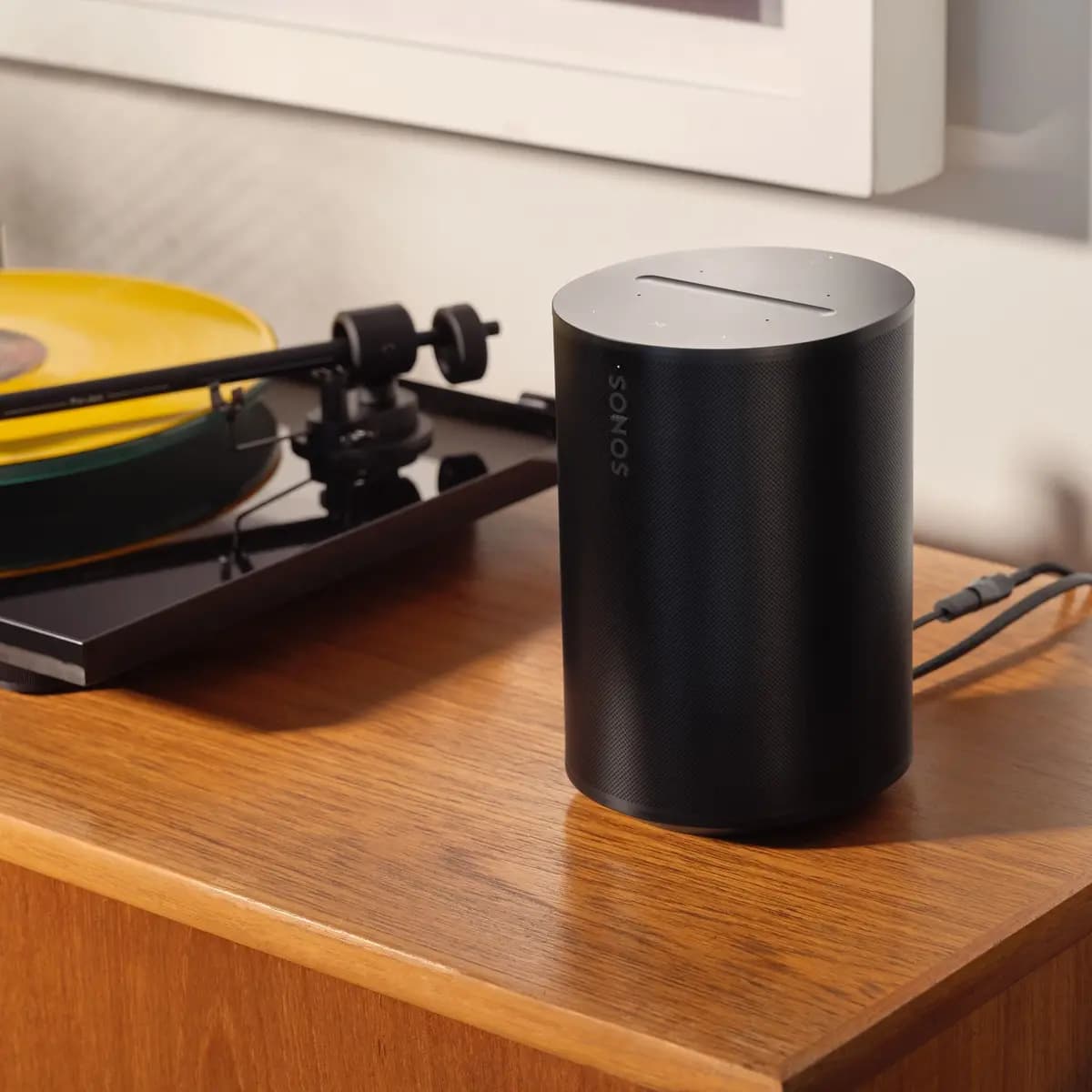 Sonos Era 100 - White [7.19 in (182.5 mm), 4.72 in (120 mm), 5.14 in (130.5 mm)]