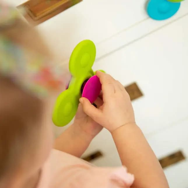 Fat Brain Toy Co. Whirly Squigz [10 months, China, FA210]