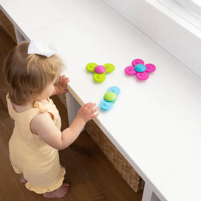 Fat Brain Toy Co. Whirly Squigz [10 months, China, FA210]