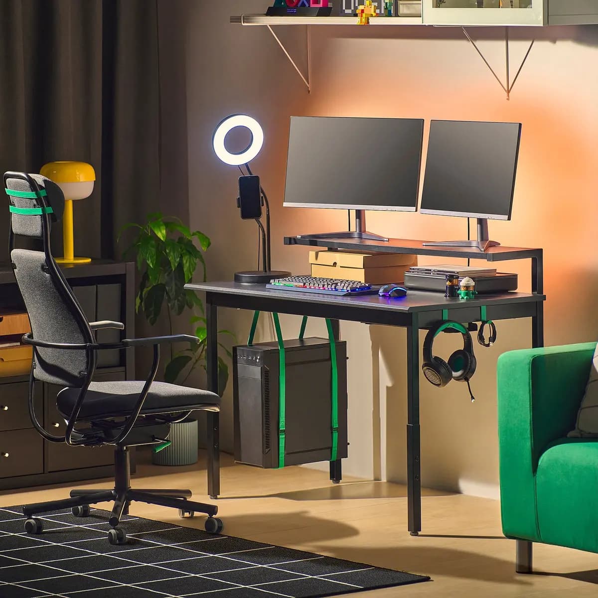 IKEA UTVISNING Gaming desk with shelf, black [Width 47 1/4 ", Depth 23 5/8 ", Max. height 36 1/4 "]