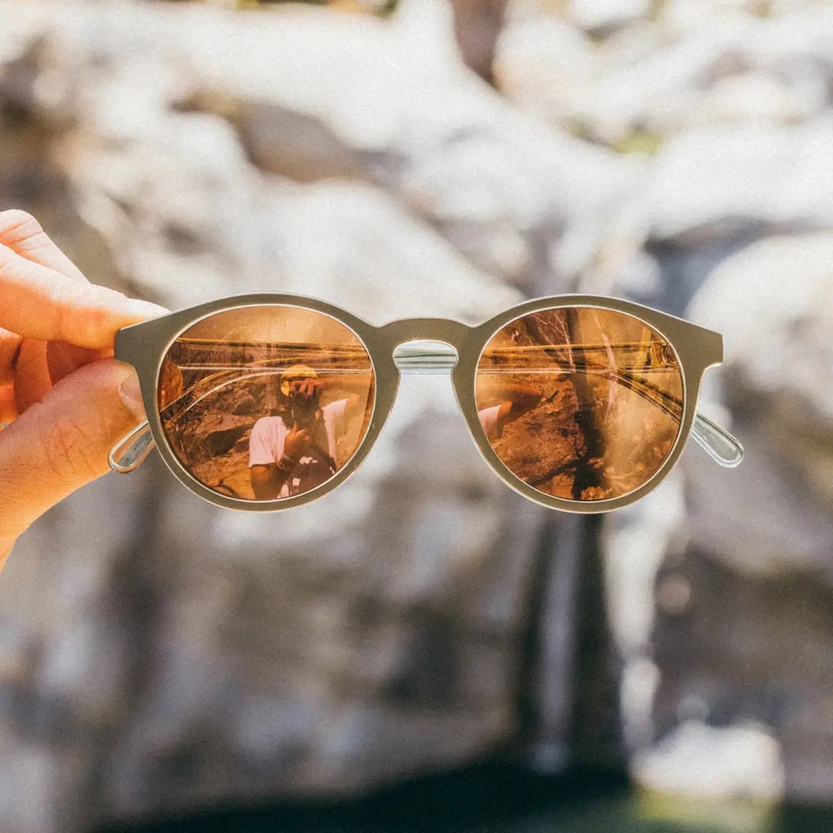 Sunski Dipsea Olive Grass Bronze [polarized TAC lenses, medium, recycled resin]