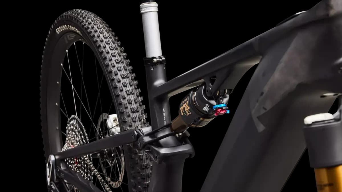 Specialized S-Works Turbo Levo R Ultralight [Specialized 3.1 S-Works motor, 111Nm power, 850W power, 600Wh Battery, Mastermind TCU, 2.2" high resolution screen, fully customizeable