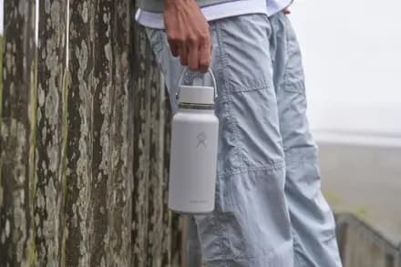 Hydro Flask Wide-Mouth Vacuum Water Bottle with Flex Straw Cap - 32 fl. oz. Harbor Blue [Multisport, 0.9 liters, 32 fluid ounces]