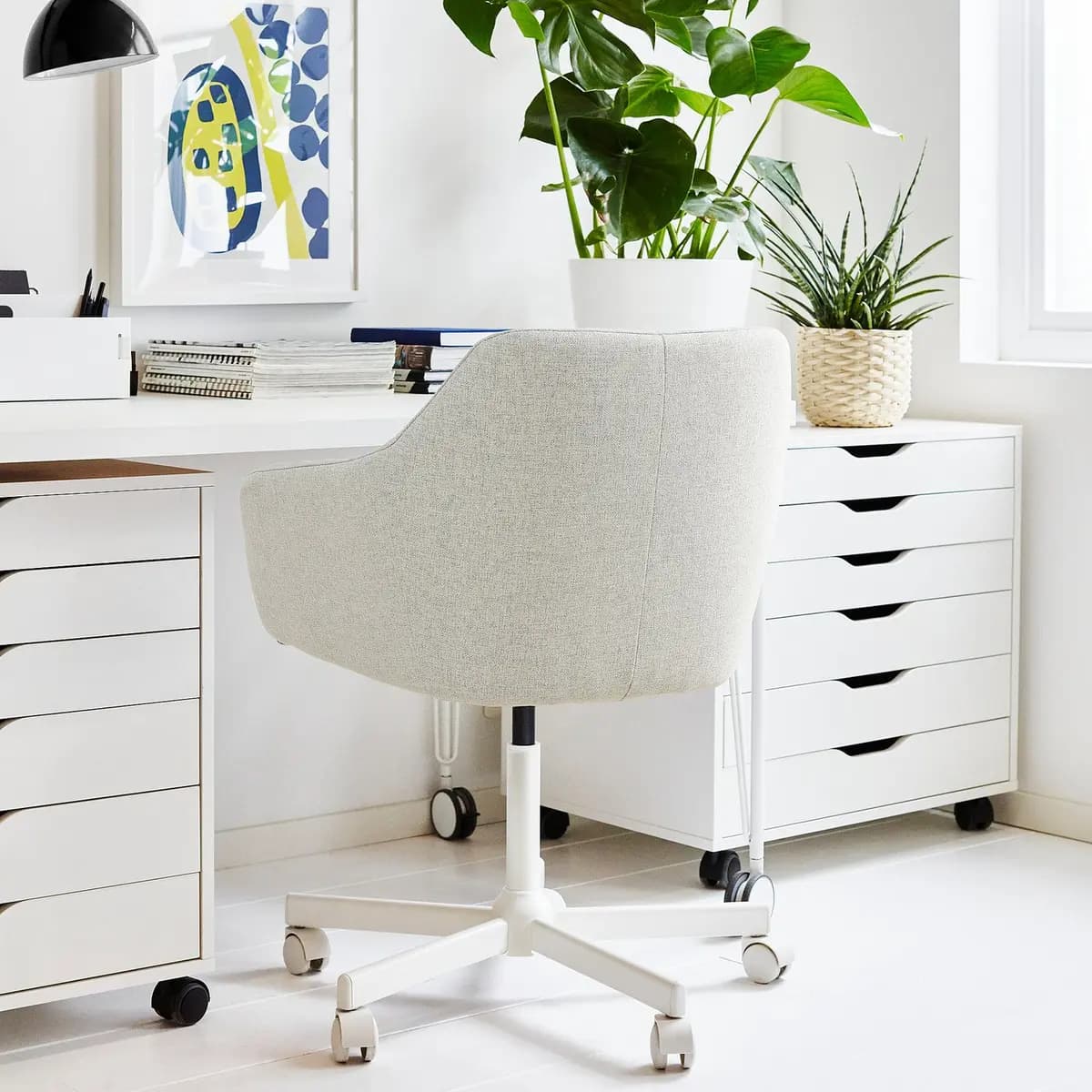 IKEA TOSSBERG / MALSKÄR Swivel chair, Gunnared beige/white [Tested for 243 lb, Width 26 3/8 ", Depth 26 3/8 "]