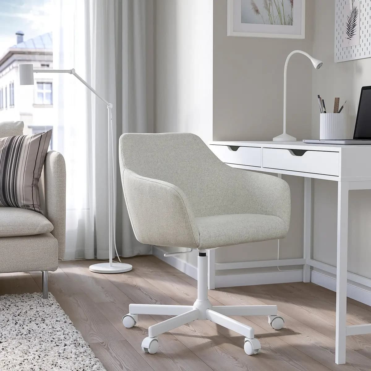 IKEA TOSSBERG / MALSKÄR Swivel chair, Gunnared beige/white [Tested for 243 lb, Width 26 3/8 ", Depth 26 3/8 "]
