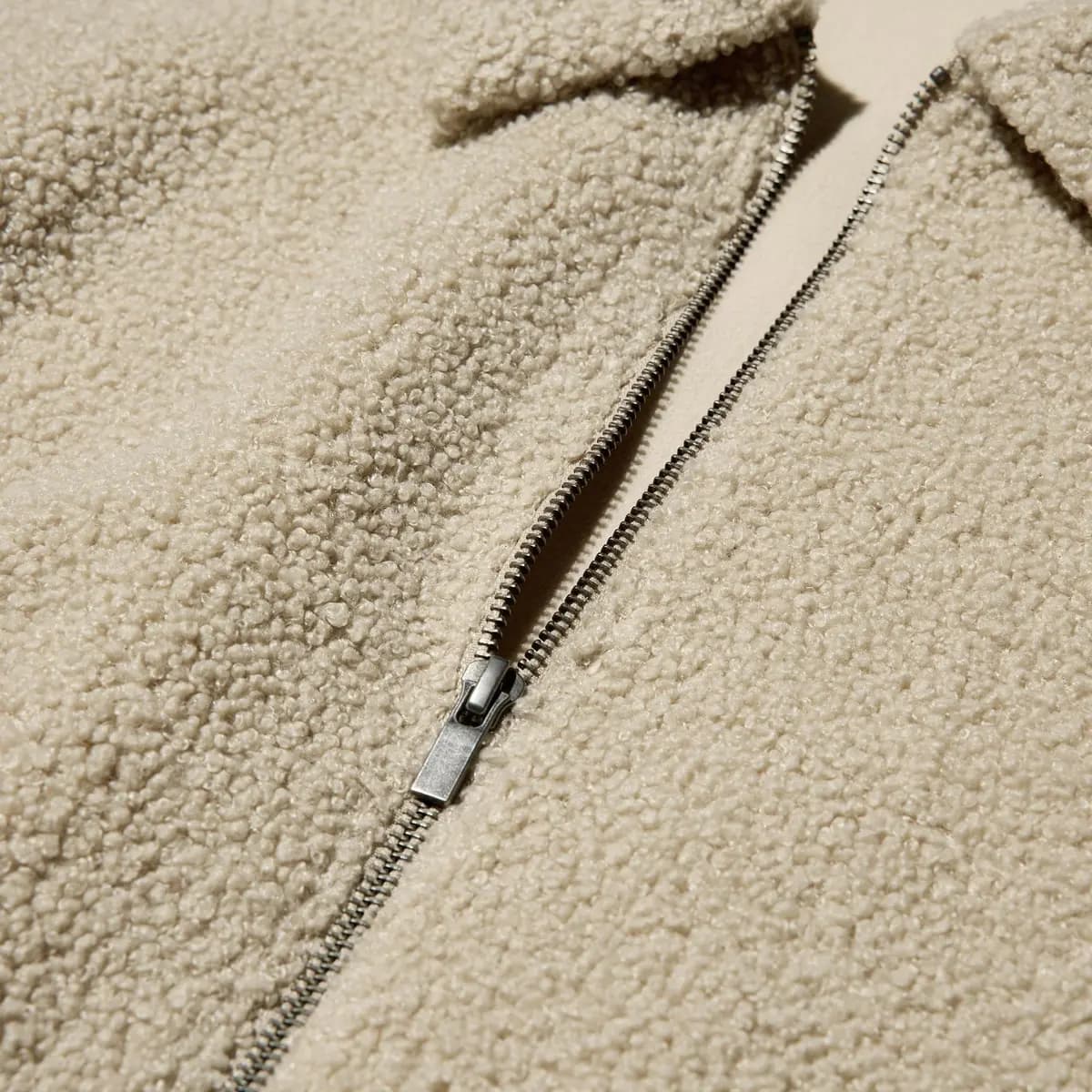 Uniqlo Pile Lined Fleece Blouson Beige [Imported, Versatile regular fit., Made with soft, fluffy fleece.]