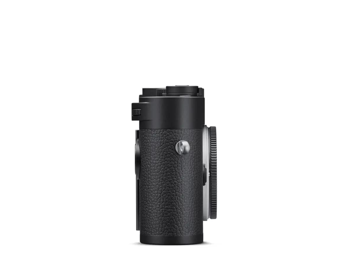 Leica M11 Monochrom [Compact digital view and rangefinder system camera, New monochrome Sensor with Triple-Resolution technology 60/36/18 MP, ISO 125 to 200,000]