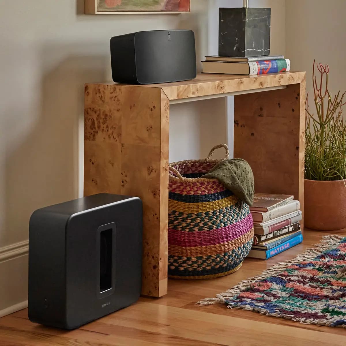 Sonos Sub 4 - Black [As low as 25 Hz, 15.31 in (389 mm), 15.83 in (402 mm)]