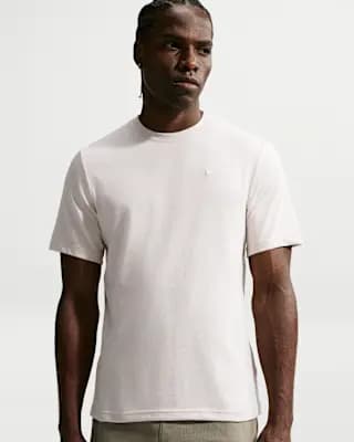 Nike Primary Men's Dri-FIT Short-Sleeve Versatile Top Light Orewood Brown/Light Orewood Brown [60-62% cotton/38-40% polyester, Machine wash, XS-4XL Tall]