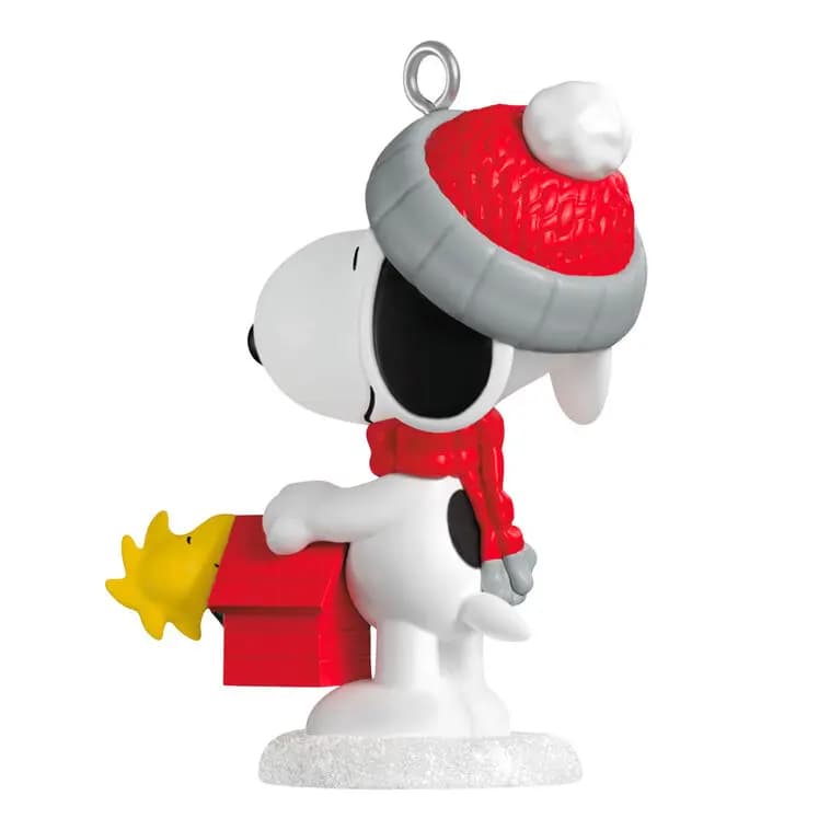 Mini Peanuts Winter Fun With Snoopy Ornament, 1.25" [MINIATURE 0.75 x 1.25 x 0.75, Plastic ornament with hanger attachm, One 2026 miniature Hallmark Keepsake, 29th in the Winter Fu