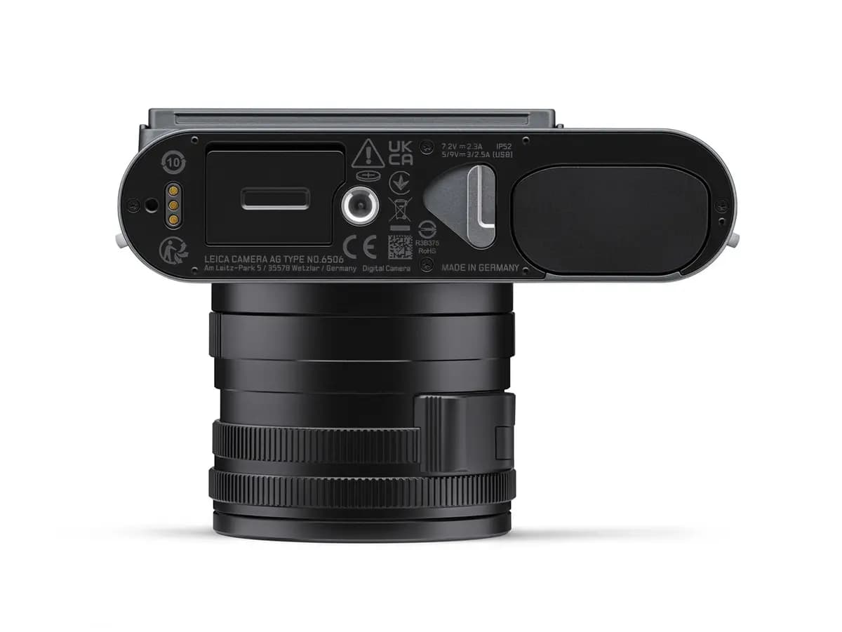 Leica Q3, Metal Gray Finish [Full-frame BSI CMOS Sensor with Triple Resolution Technology (60MP / 36MP / 18MP), Summilux 28mm f/1.7 ASPH. fixed lens with integrated macro mode, Hyb