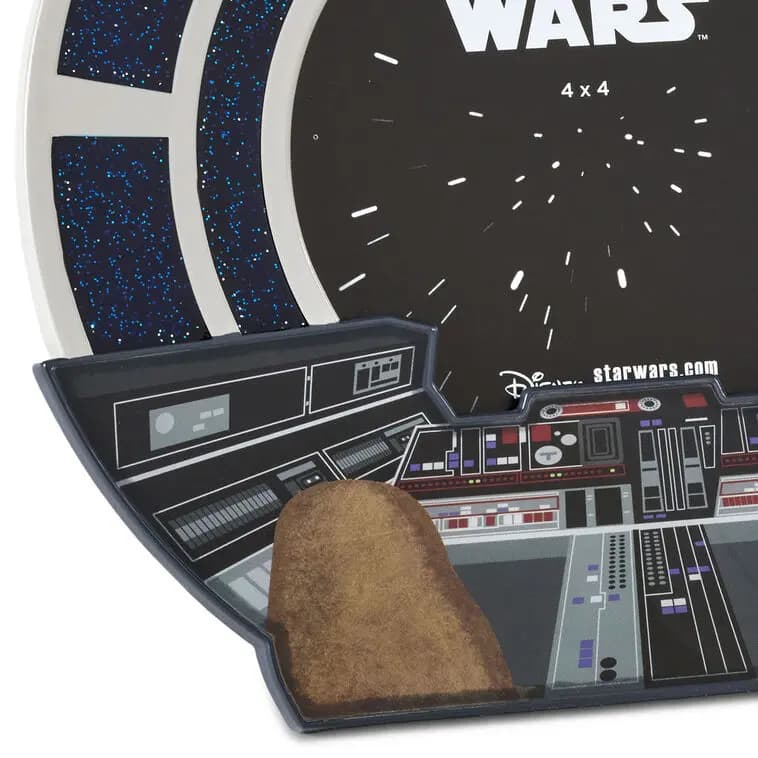 Star Wars™ Millennium Falcon™ Round Picture Frame, 4x4 [Dimensions 6.4'' W x 6.2'' H x 0.5'' D, Material Metal and glass., Count 1, Item number 1SHP2198]