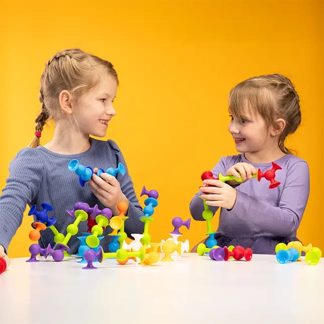Fat Brain Toys Squigz Silicone Suction-Construction Building Toy for Kids Ages 3 and Up [Starter Set = 24 Pieces, Deluxe Set = 50 Pieces, A lively toy innovation - new Suction Cons