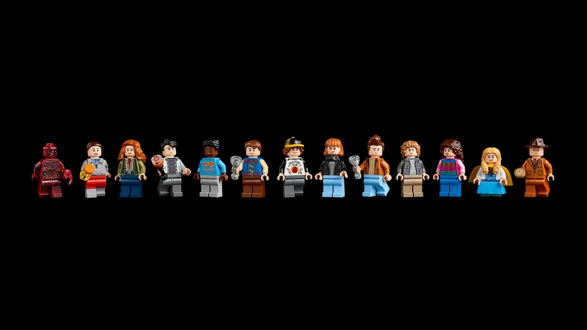 LEGO Stranger Things: The Creel House 11370 [2593 pieces, ages 18+, LEGO® Icons]