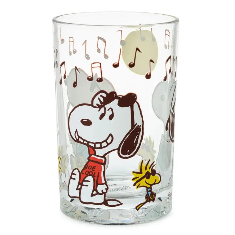 Peanuts Joe Cool Collectible Drinking Glass, 13.5 oz. [3.25" W x 5" H x 3.25" D, Glass., Holds 13.5 oz., Top rack dishwasher safe.]