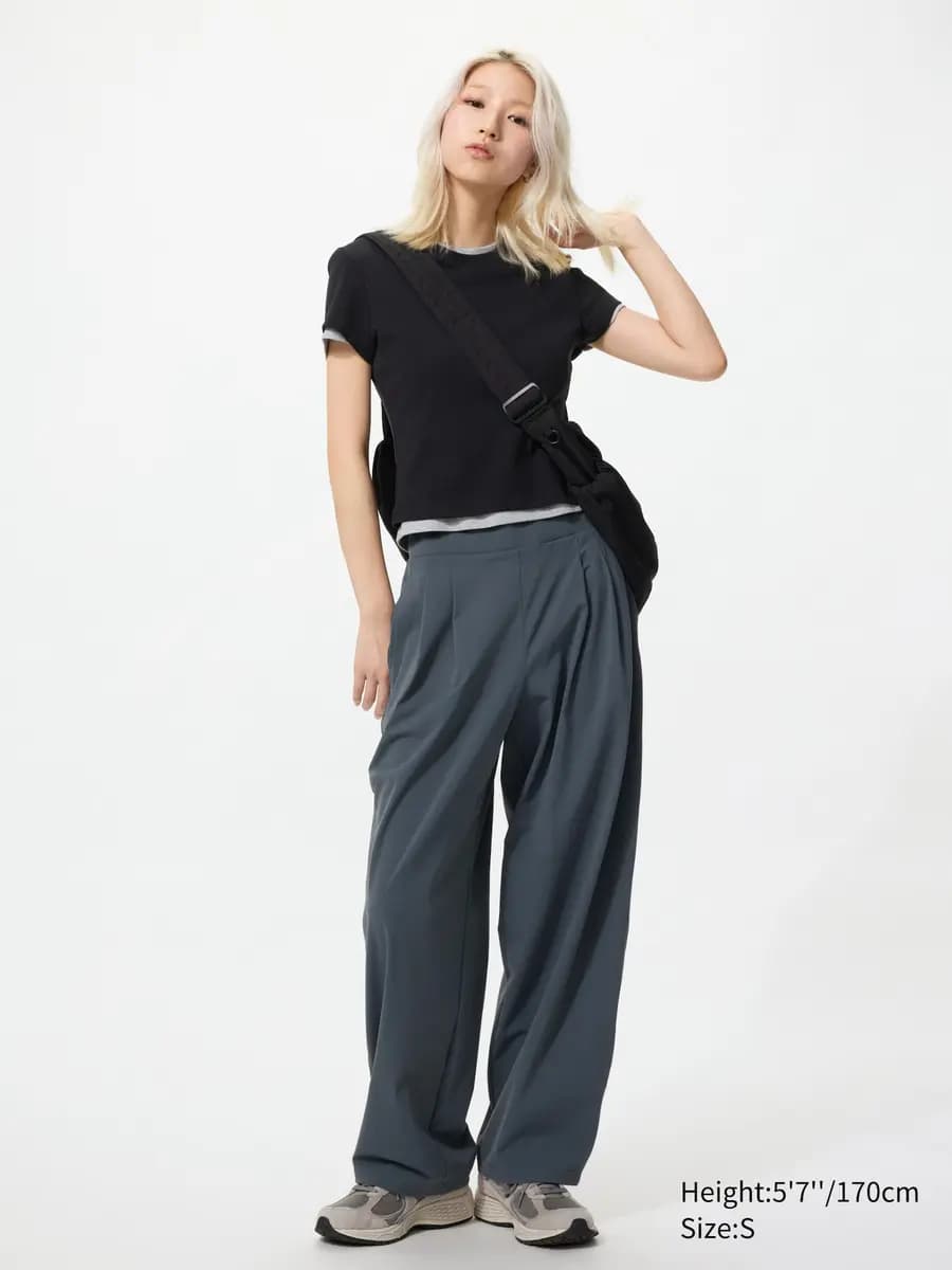 Uniqlo Ultra Stretch Active Wide Pants Dark Gray [77% Nylon, 23% Spandex, Imported, Ultra Stretch fabric.]