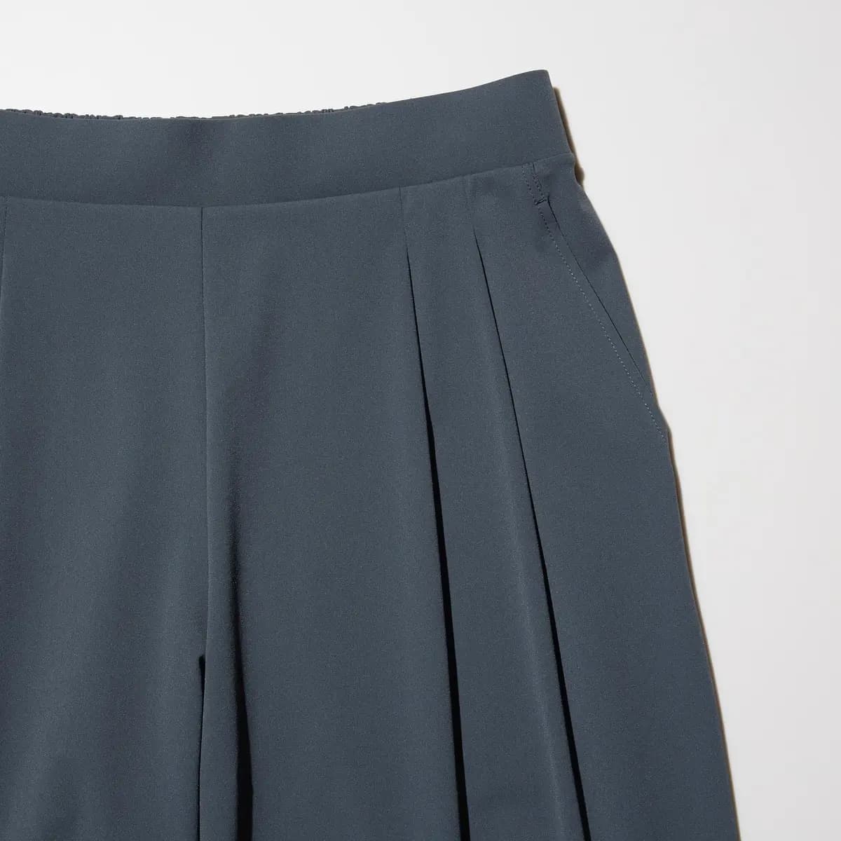Uniqlo Ultra Stretch Active Wide Pants Dark Gray [77% Nylon, 23% Spandex, Imported, Ultra Stretch fabric.]