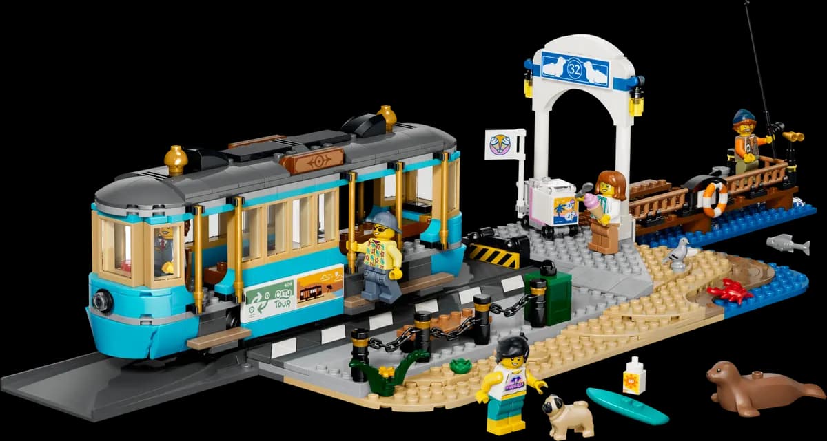 LEGO Classic Beach Streetcar 60506 [693 pieces, ages 7+, City]