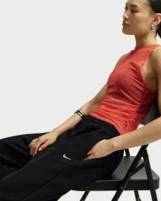 Nike Studio Fleece Heavyweight Women's Oversized High-Rise Joggers Total Black/Sail [Body: 80% Cotton/20% Polyester. Rib: 97% Cotton/3% Spandex., Machine wash, XXS (00)-XXS Tall]