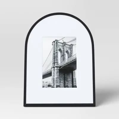 Threshold 9"x12" Matted to 5"x7" Aluminum Arch Table Frame Black - Thresholdâ„¢: Modern Half Moon Picture Display, Easel Back [Aluminum (Frame), 5 x 7 Inches, 1.31 Pounds]