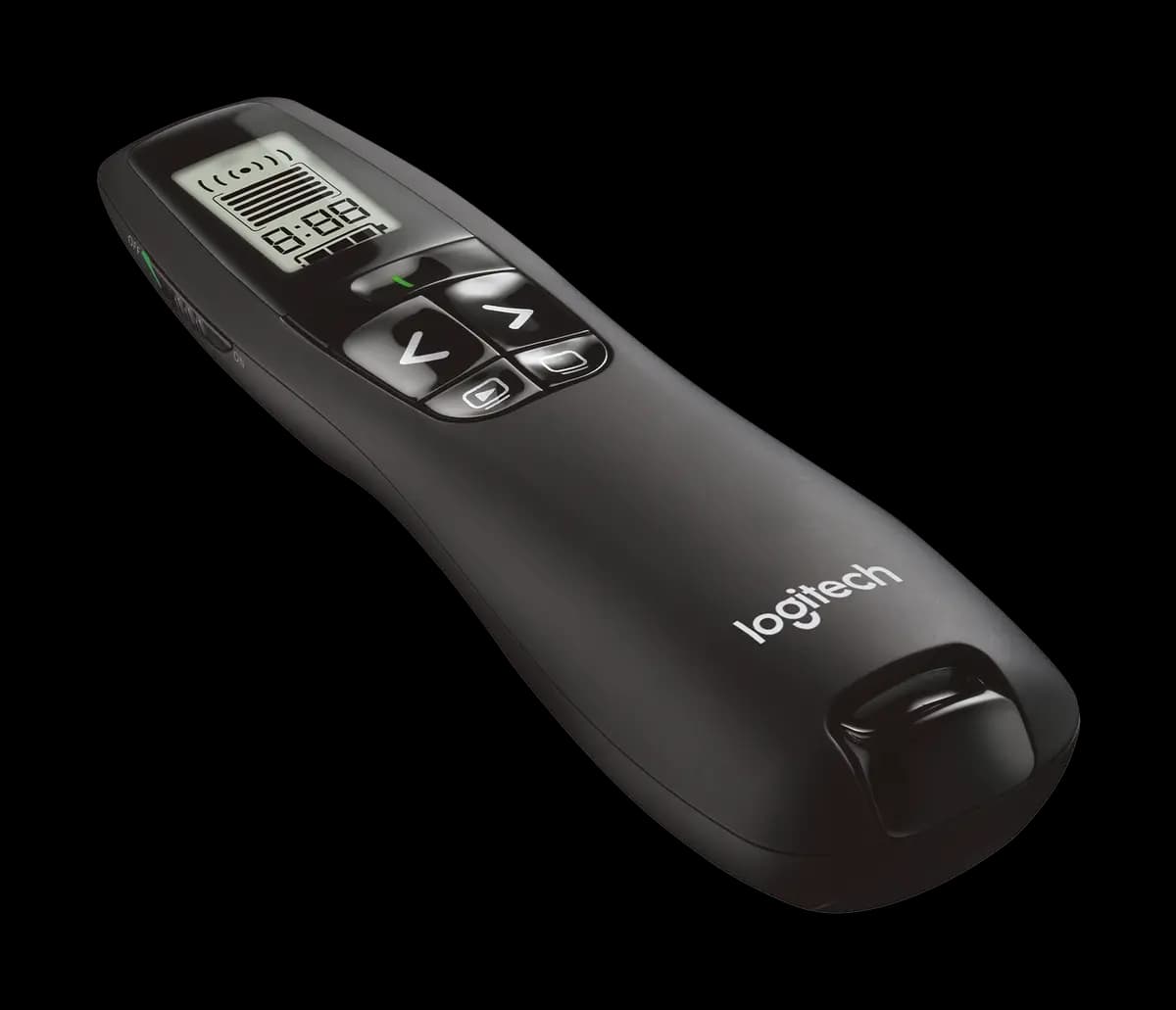 Logitech R800 - Black [5.28 in (134 mm), 1.5 in (38 mm), 1.1 in (28 mm)]