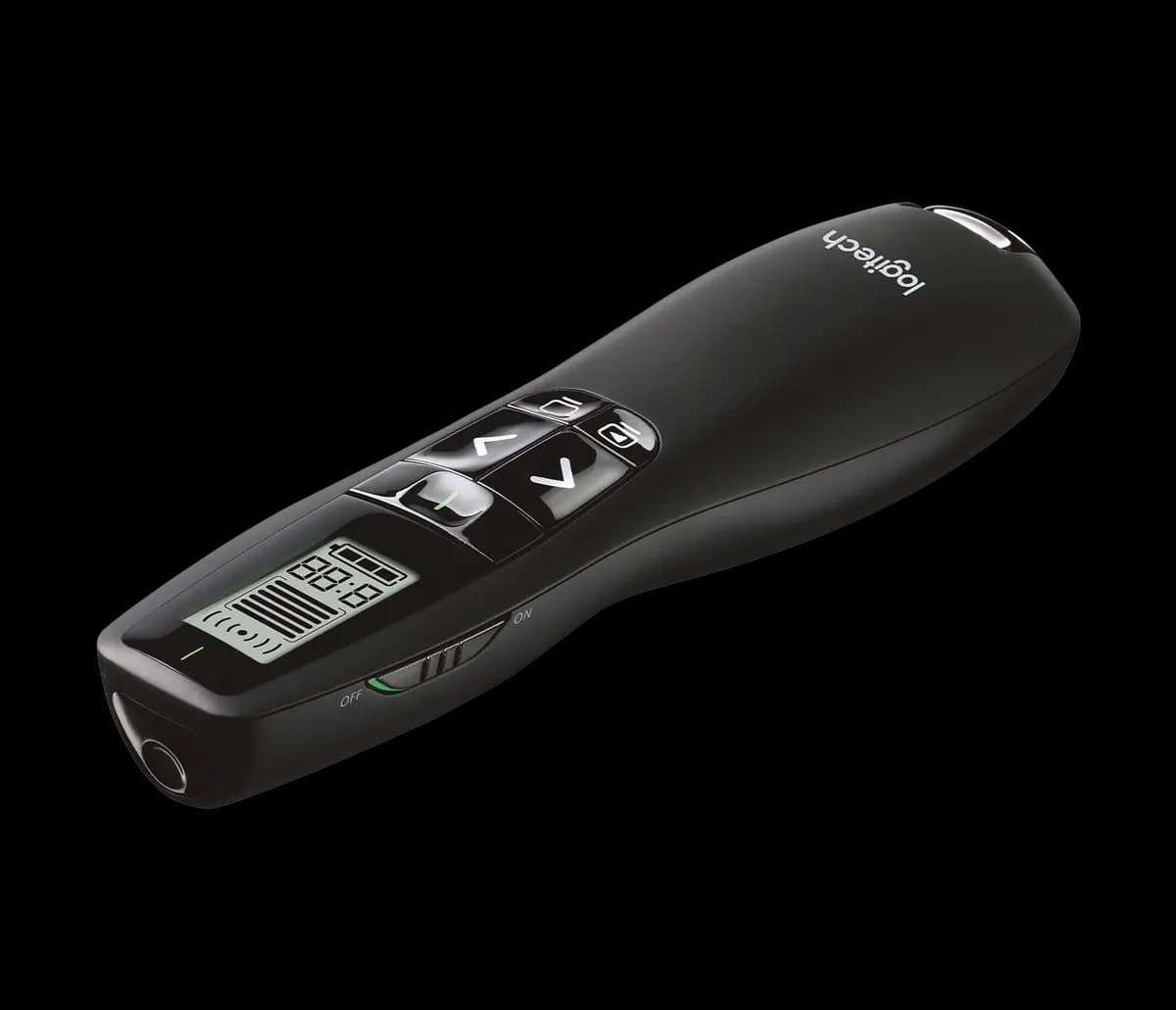 Logitech R800 - Black [5.28 in (134 mm), 1.5 in (38 mm), 1.1 in (28 mm)]