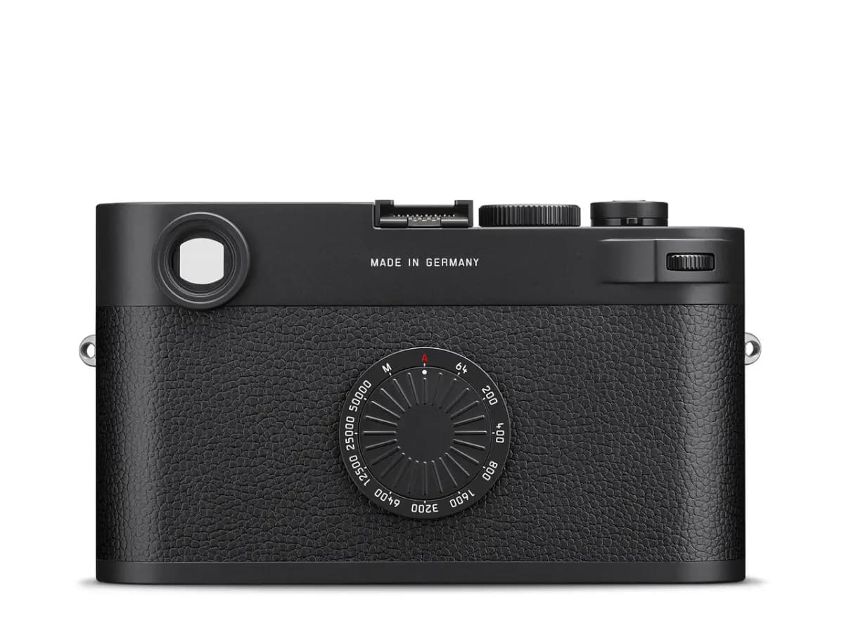 Leica M11-D in Black [Compact digital view and rangefinder system camera without Display, Full-frame BSI CMOS sensor with Triple Resolution Technology (60 / 36 / 18 MP), 256 GB int