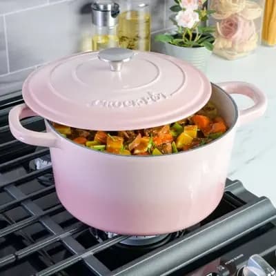 Crock-Pot Crock Pot Artisan 7qt Round Dutch Oven with Lid Pink: Cast Iron, Ergonomic Handle, Oven-Safe to 500Â°F, Hand Wash [7 Quart, Cast Iron, 17.4 Pounds]
