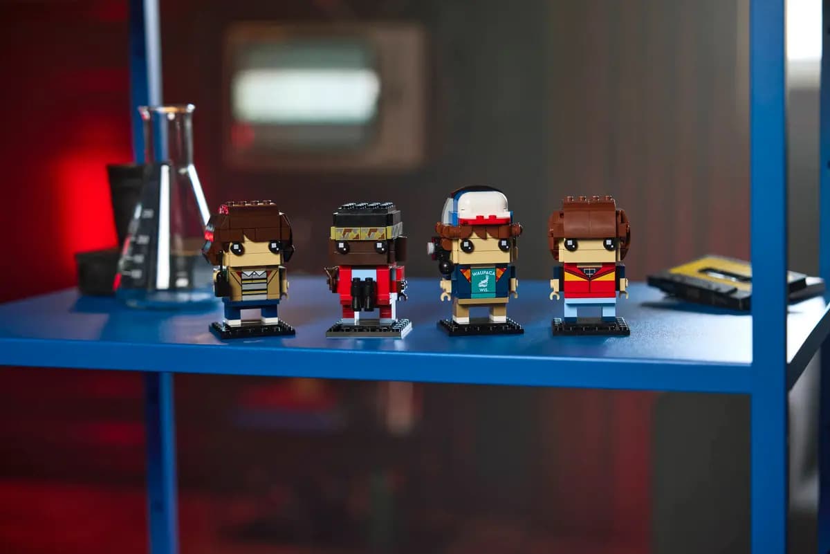 LEGO Mike, Dustin, Lucas and Will Figures 40801 [542 pieces, ages 10+, Stranger Things]