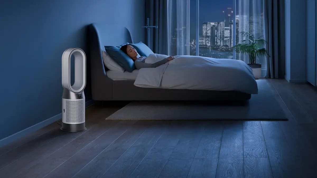 Dyson Purifier Hot+Cool HP1 White/White [11.7 lb, 350 degrees, 9.8 in]
