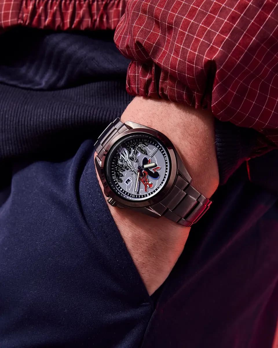 Citizen Spider-Man Swings AW1437-61W [43mm, J810 Eco-Drive, WR100/10Bar/333ft]