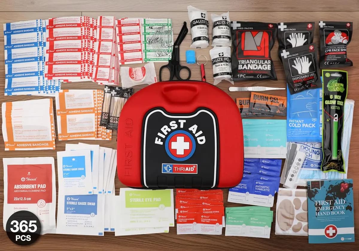 THRIAID 365 PCS First Aid Kit, Waterproof Well-Organized Hard Shell EVA Case [THRIAID, Waterproof, 365]